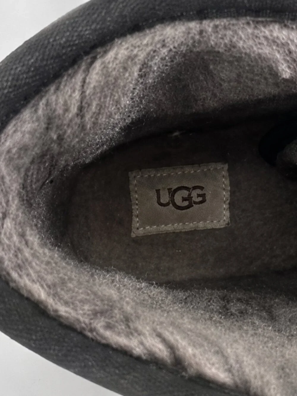 UGG Neumel Black Suede Chukka Boots Shearling Lined Lace Up Men’s Size 11